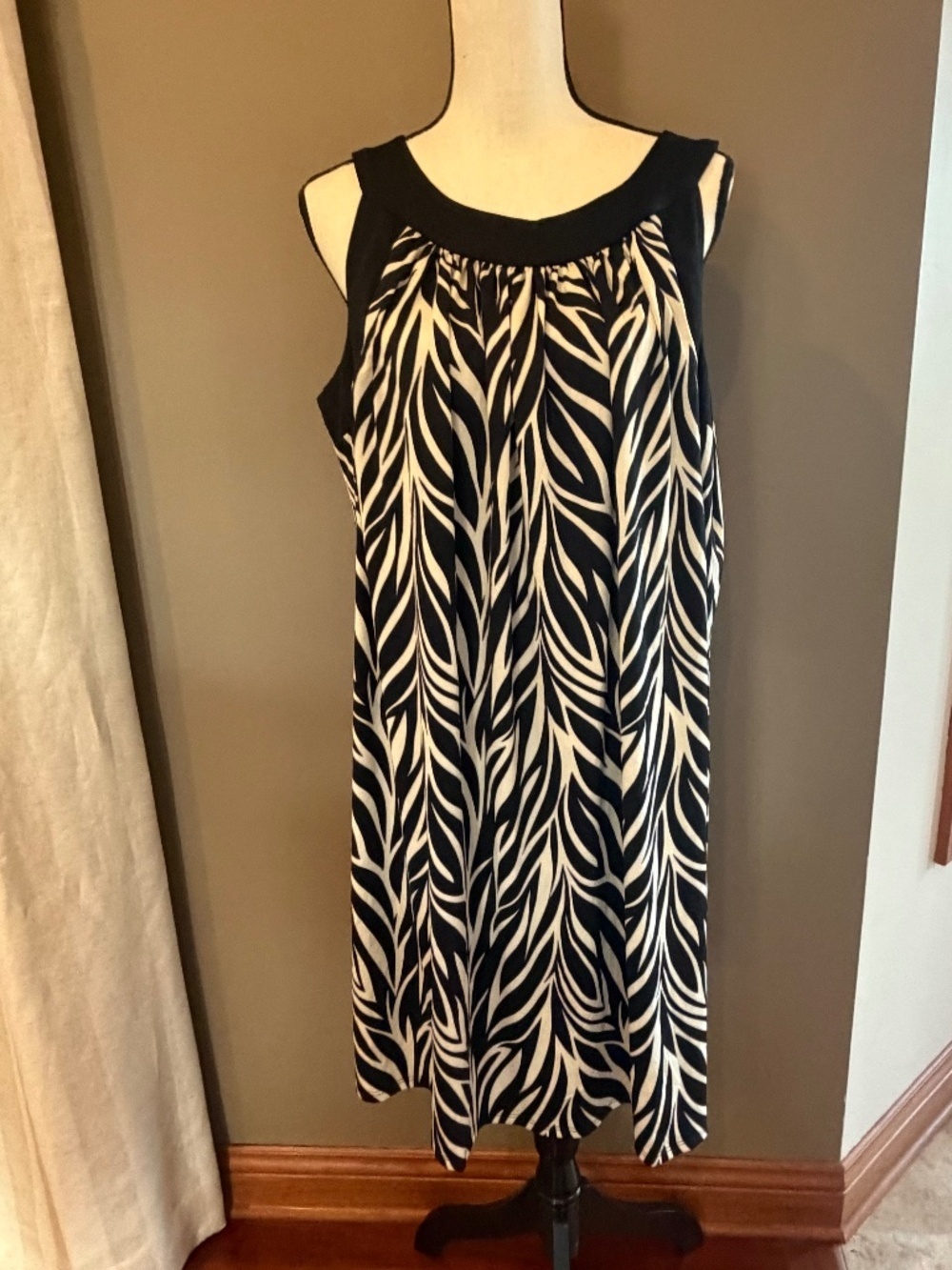 Tiana B. Women's Black & White Zebra Print Sleeveless Dress, Size 1X